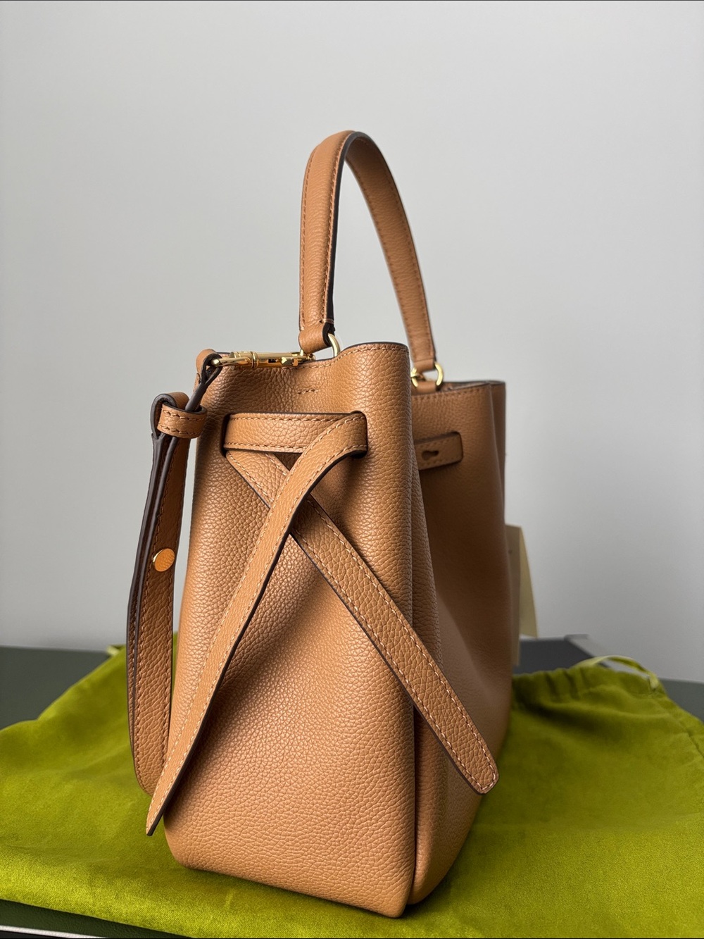 Tory Burch Romy Bucket Bag - Picture 5 of 16
